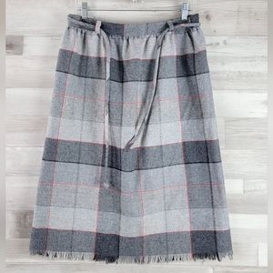 Vintage Robyn USA Wool Blend Gray Plaid Mid Length Fringed Skirt Women's Size 30